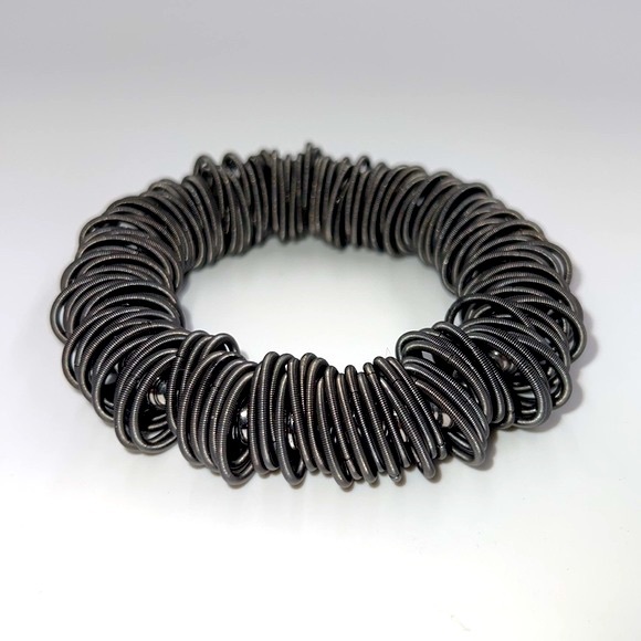 Sea Lily~Slate Spring Ring Bracelet ~Silk Infused Piano Wire w/Hidden Bead Chain - Picture 2 of 5